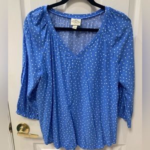 St. John’s Bay blue/white polka dot shirt size large